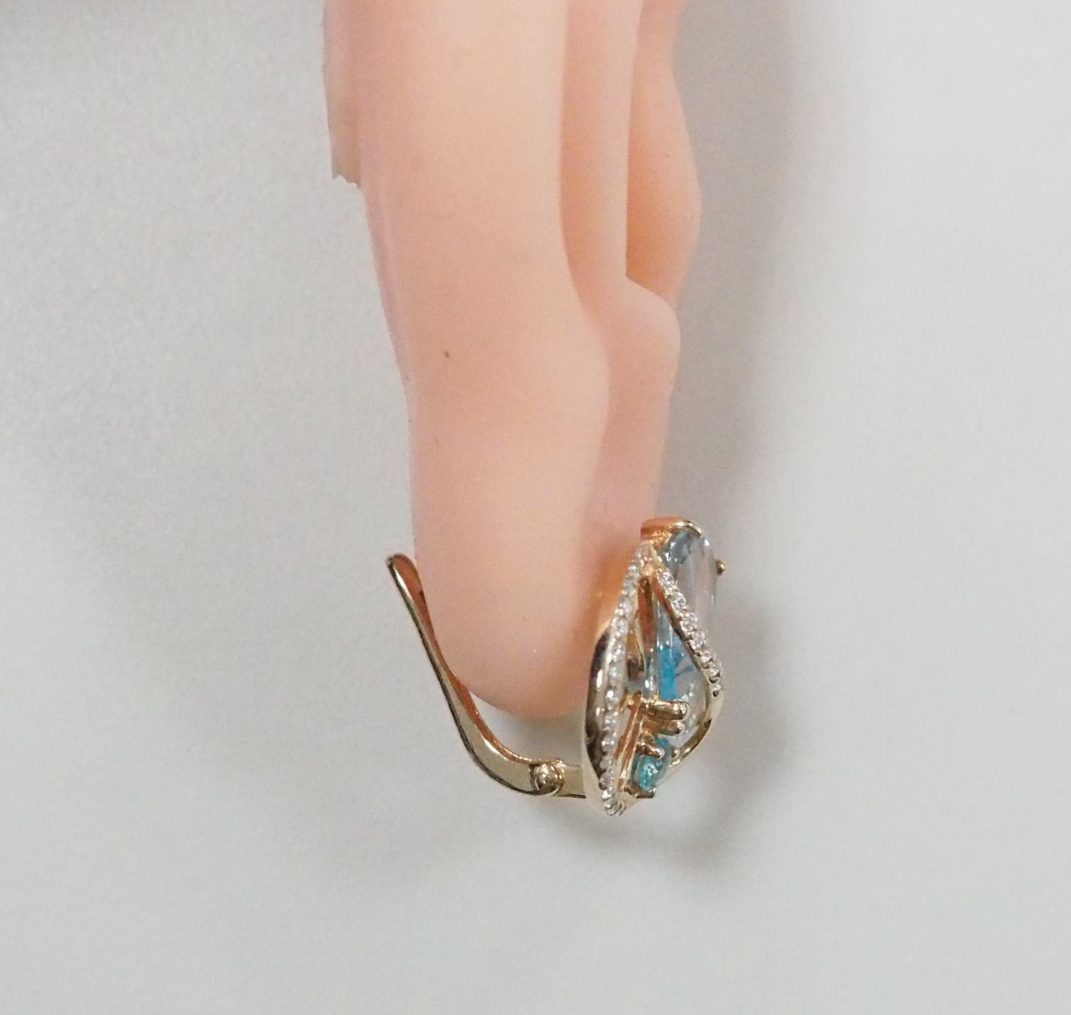 Серебряные серьги с топазами